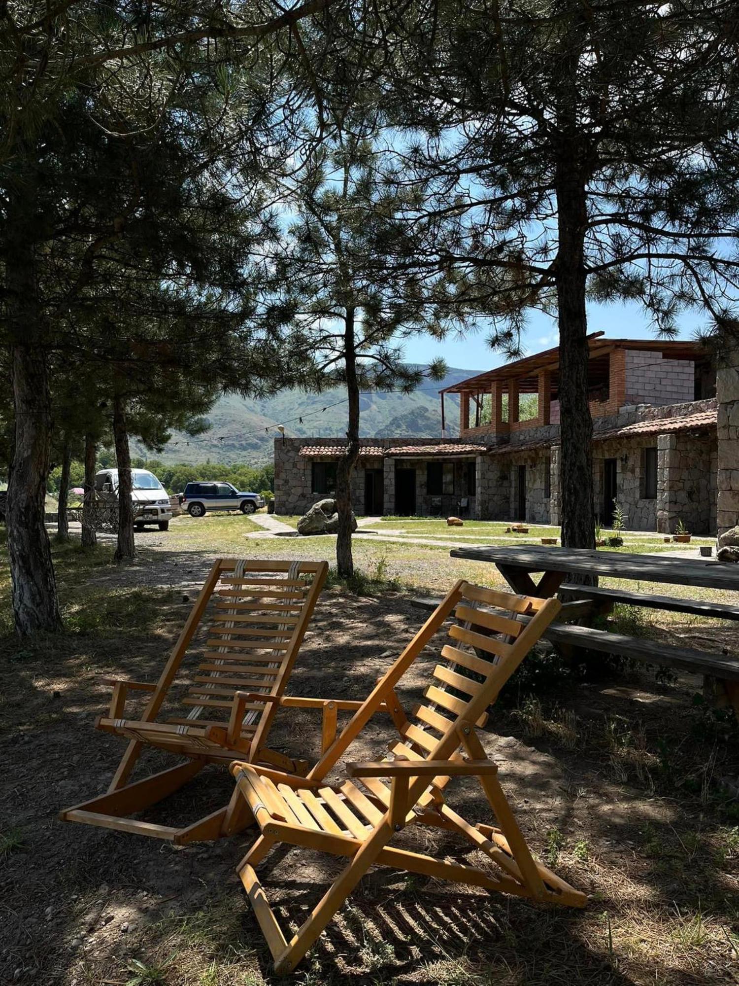 Tirebi Hotel Nakalakevi Exterior foto